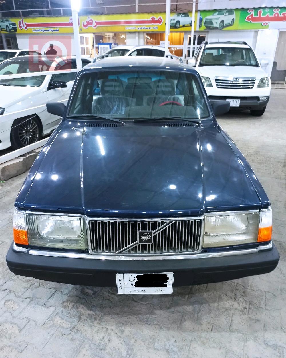 ڤۆڵڤۆ 240